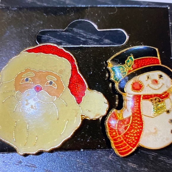 2 vintage enamel  tack  pins Christmas, Santa and snowman - Picture 1 of 6
